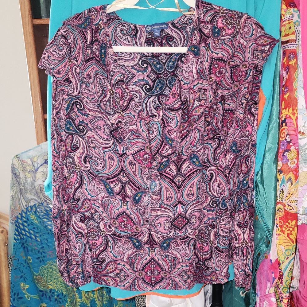 Democracy Pink & Blue Ruffled Neckline & Shoulders Elastic Wrist Paisley Blouse
